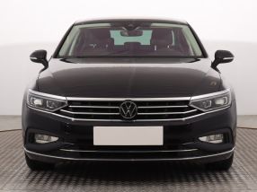 Volkswagen Passat - 2021