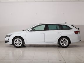 Škoda Octavia - 2024