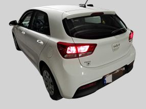 Kia Rio - 2021