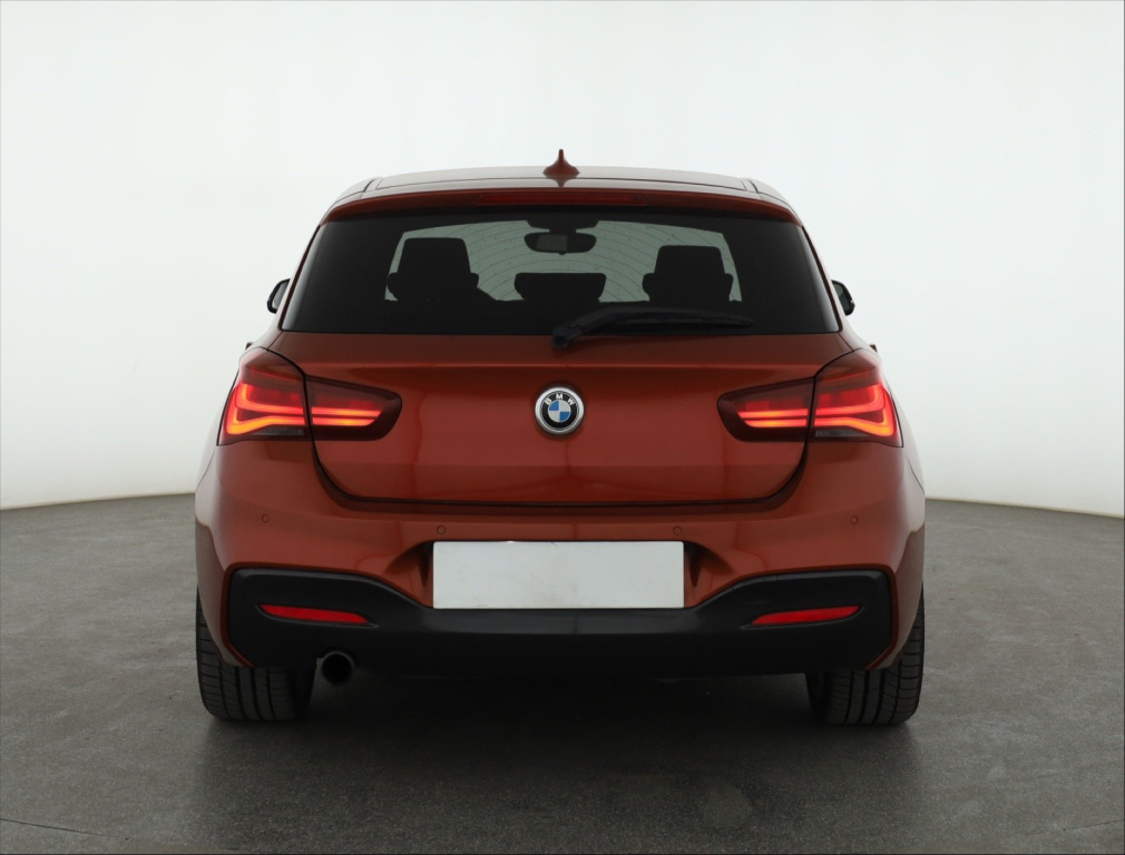 BMW 1