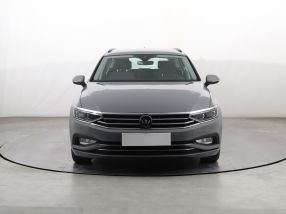 Volkswagen Passat - 2022