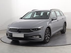 Volkswagen Passat - 2022