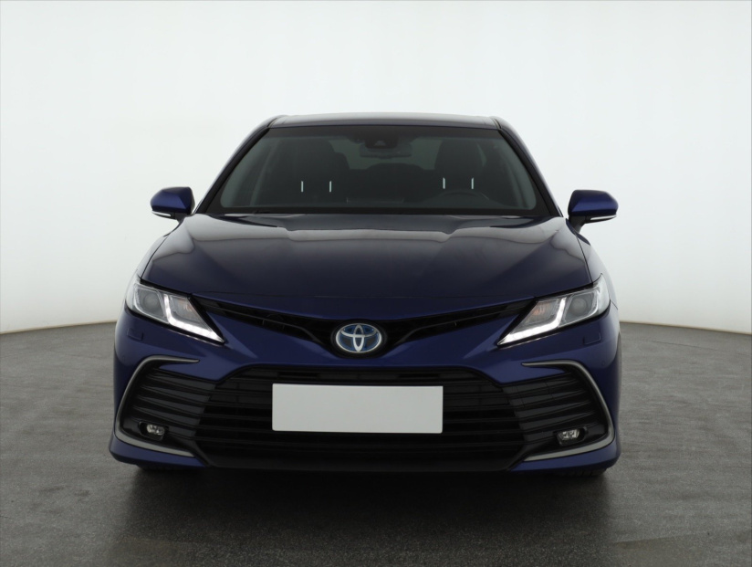 Toyota Camry, 2023
