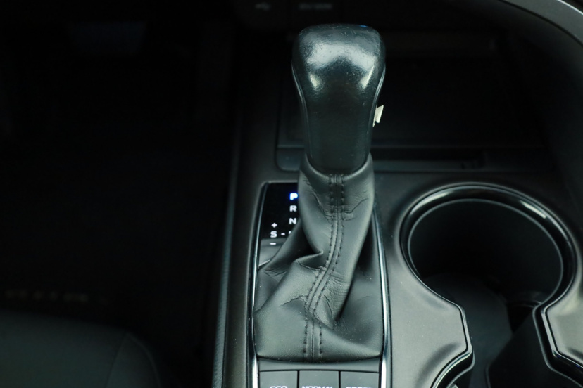 Toyota Camry, 2023