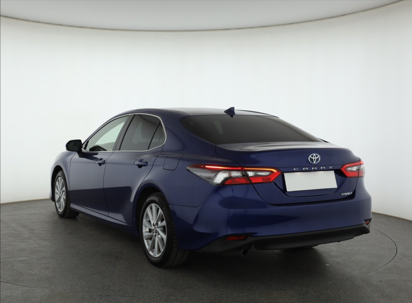Toyota Camry, 2023