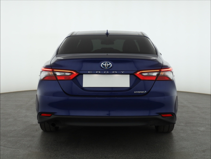 Toyota Camry, 2023