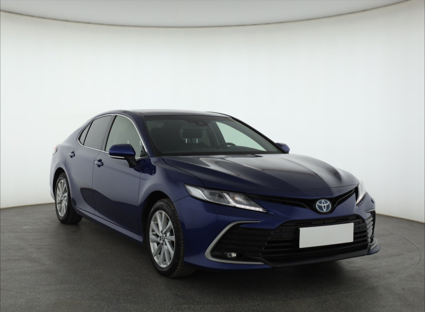 Toyota Camry, 2023