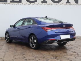 Hyundai Elantra - 2021