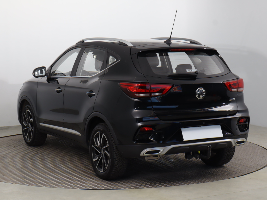 MG ZS SUV