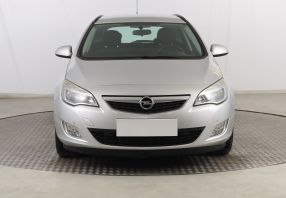 Opel Astra - 2012