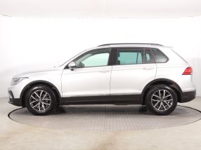Volkswagen Tiguan - 2021