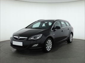 Opel Astra - 2010