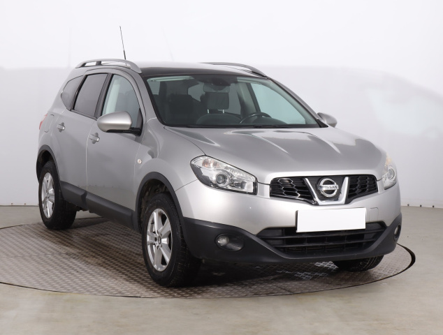 Nissan Qashqai+2 2011