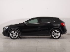 Mercedes - Benz GLA - 2014