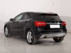 Mercedes - Benz GLA - 2014