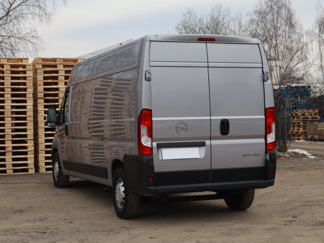 Opel Movano