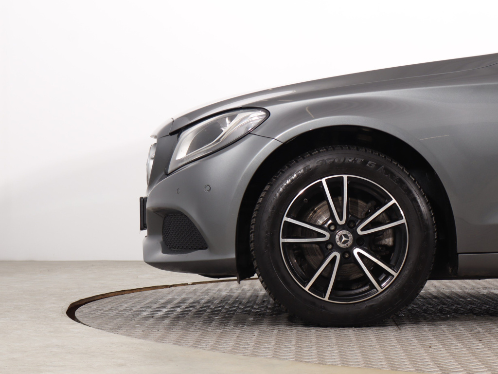 Mercedes-Benz C
