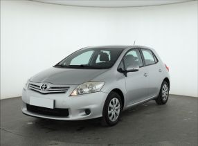 Toyota Auris - 2013