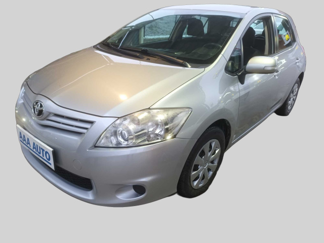 Toyota Auris 2013