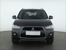 Mitsubishi Outlander - 2010