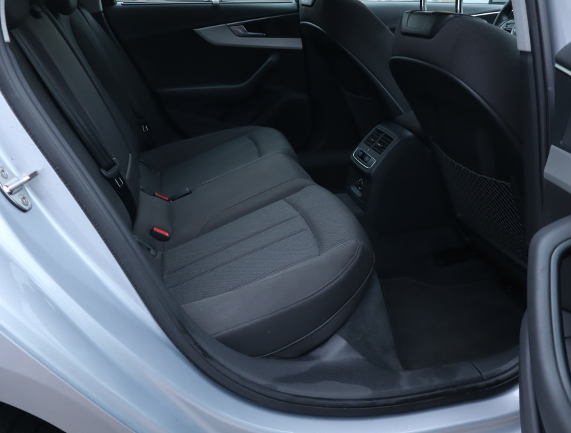 Audi A4, 2020