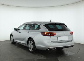 Opel Insignia - 2021