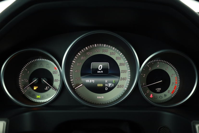 Mercedes-Benz E, 2015