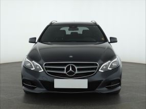 Mercedes-Benz E - 2015