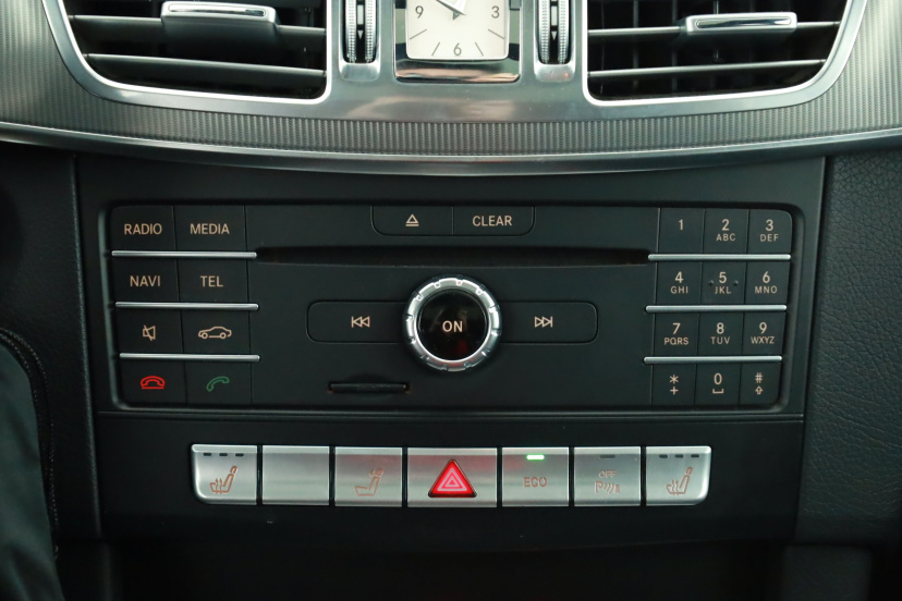 Mercedes-Benz E, 2015