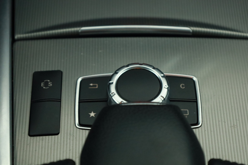 Mercedes-Benz E, 2015
