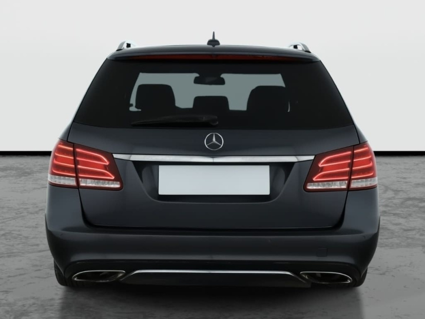 Mercedes-Benz E, 2015