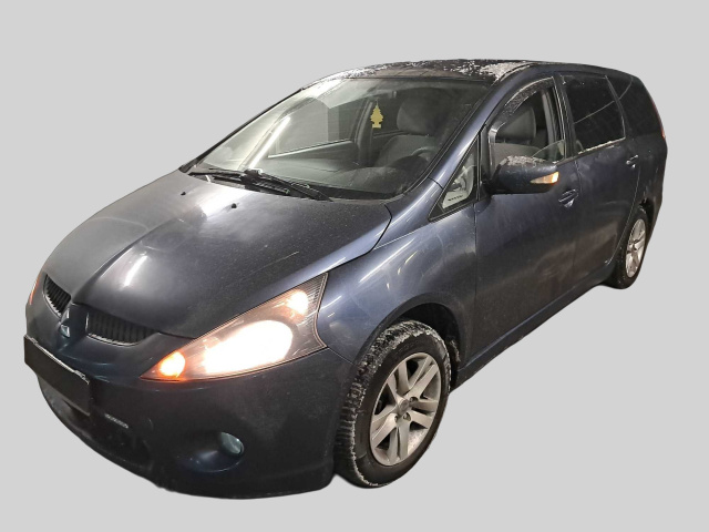 Mitsubishi Grandis 2005