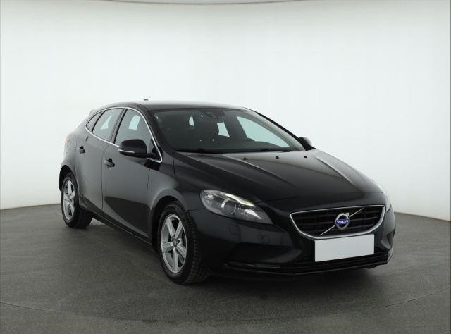 Volvo V40 2014