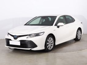 Toyota Camry - 2019