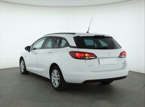 Opel Astra - 2016
