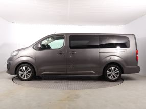 Peugeot Traveller - 2017