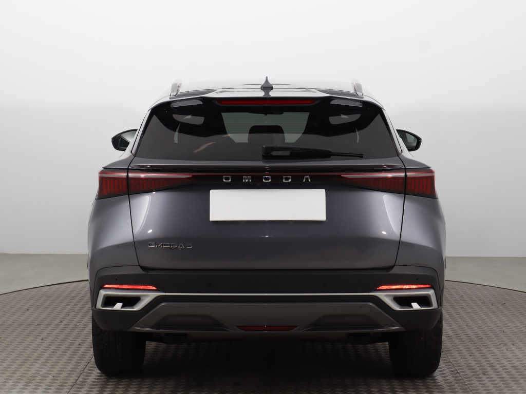 Omoda 5