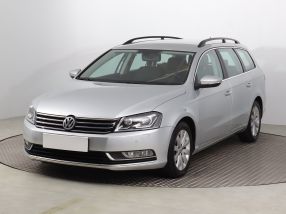 Volkswagen Passat - 2013
