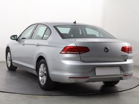 Volkswagen Passat - 2016