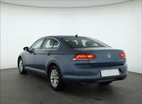 Volkswagen Passat - 2015