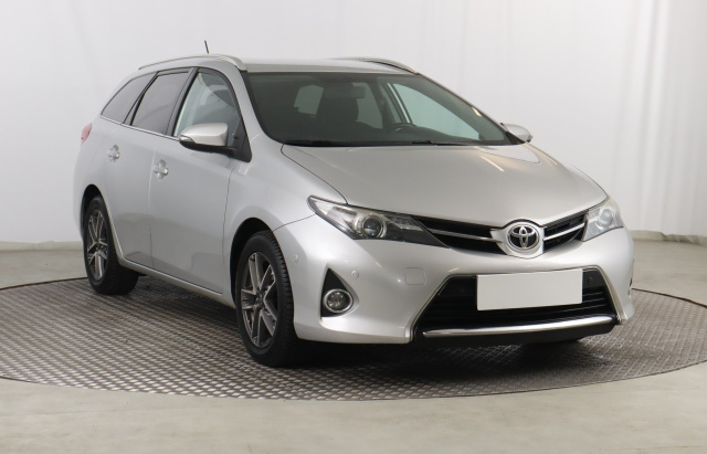 Toyota Auris 2014