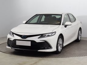 Toyota Camry - 2021