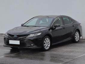 Toyota Camry - 2020