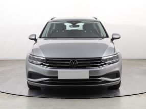 Volkswagen Passat - 2022