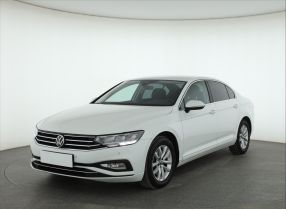 Volkswagen Passat - 2021