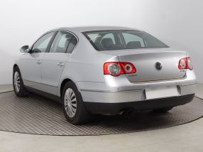 Volkswagen Passat - 2009