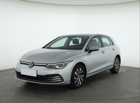 Volkswagen Golf - 2022