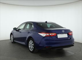 Toyota Camry - 2020