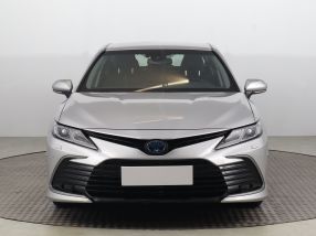 Toyota Camry - 2021