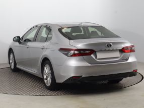 Toyota Camry - 2021